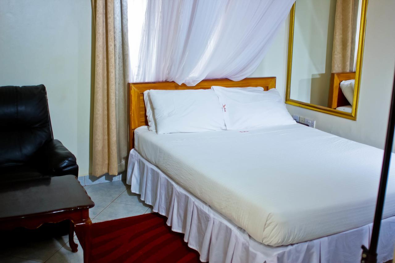 Al-Nisaa Hotel And Spa Jinja Exterior photo