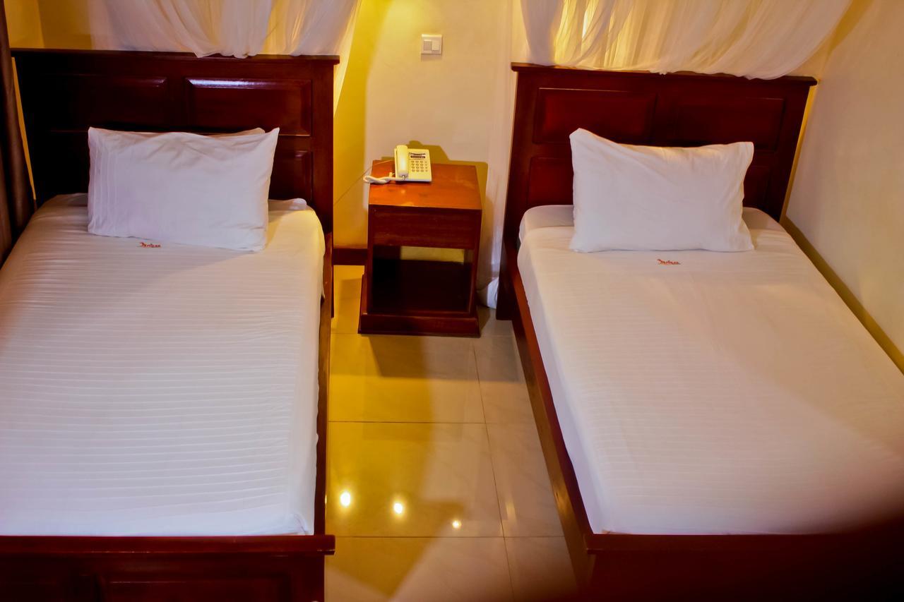 Al-Nisaa Hotel And Spa Jinja Exterior photo
