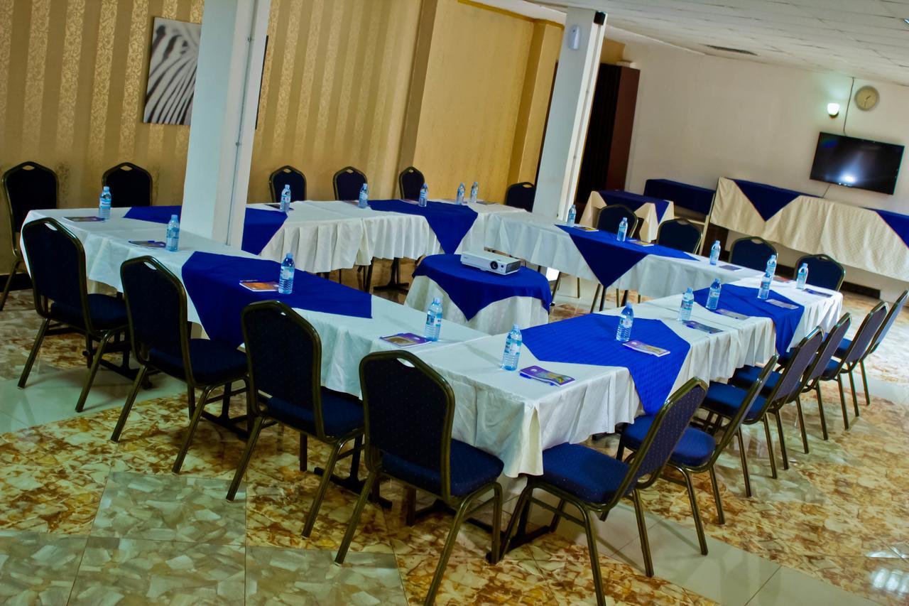 Al-Nisaa Hotel And Spa Jinja Exterior photo