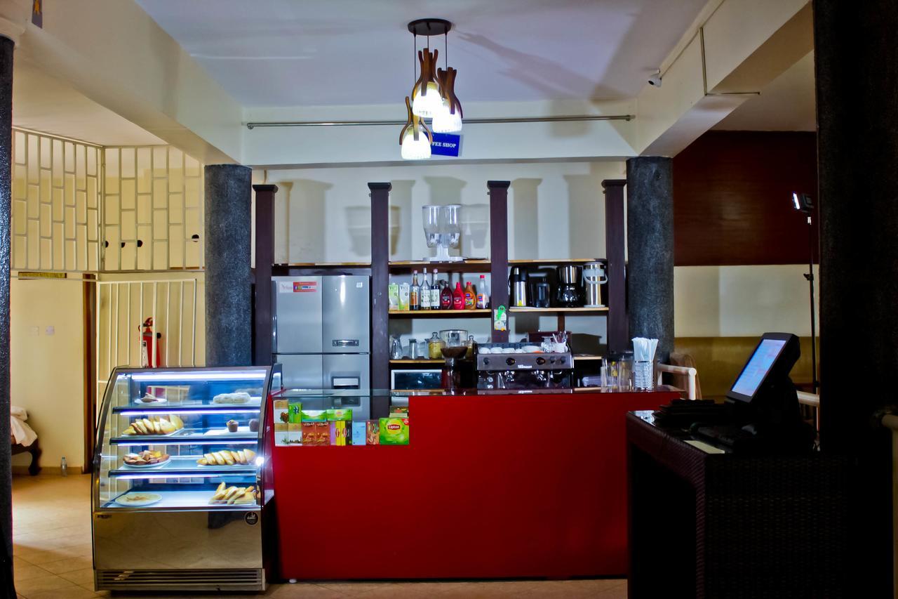 Al-Nisaa Hotel And Spa Jinja Exterior photo