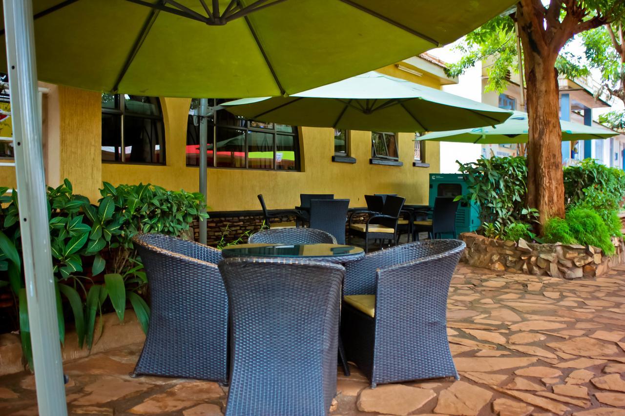 Al-Nisaa Hotel And Spa Jinja Exterior photo