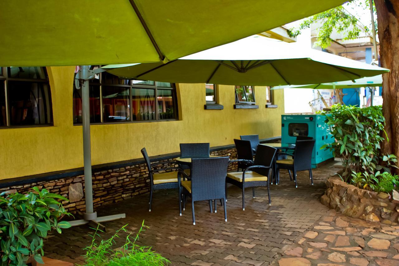 Al-Nisaa Hotel And Spa Jinja Exterior photo
